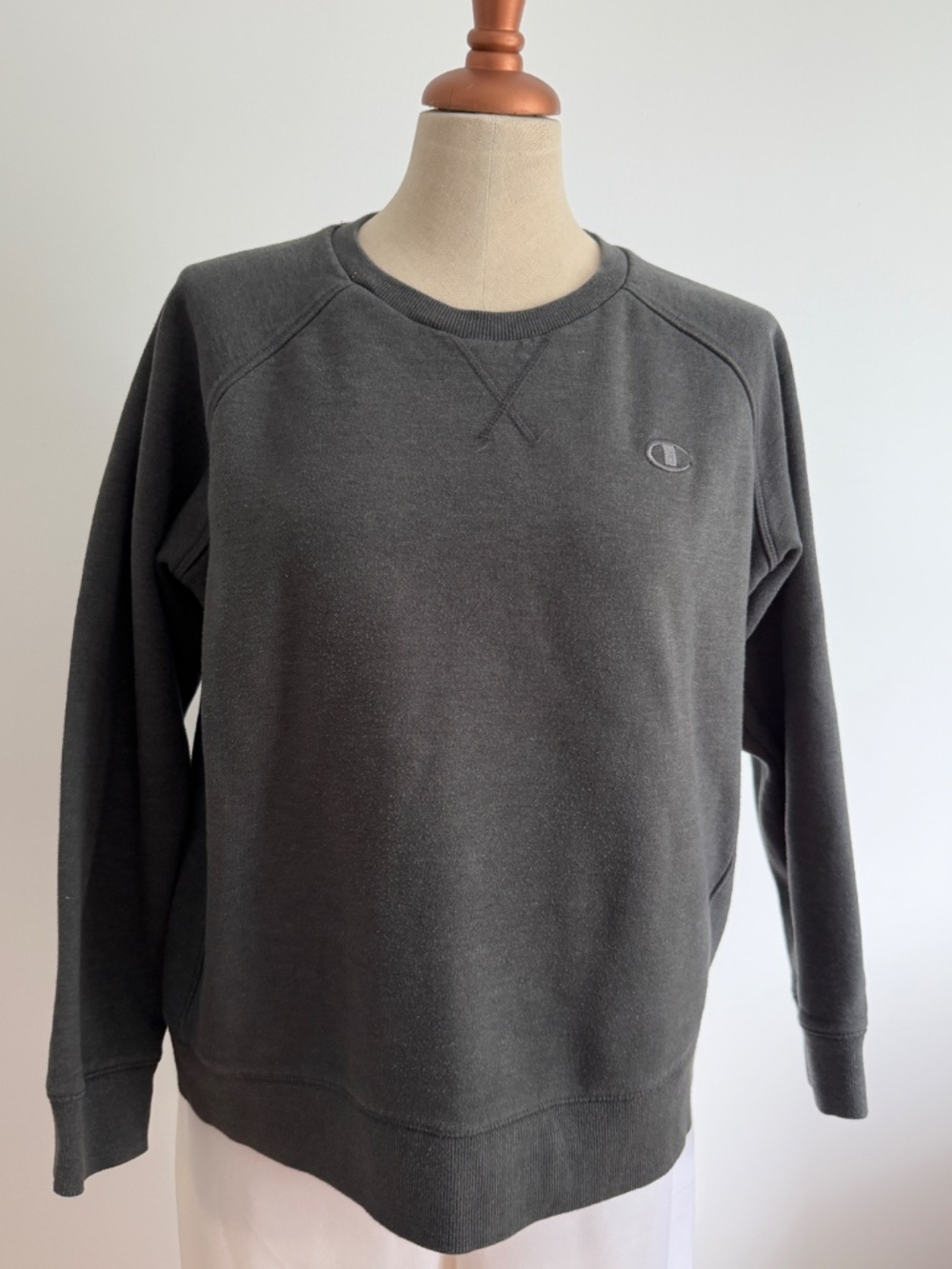 Champion - Grey Cropped Sweater
